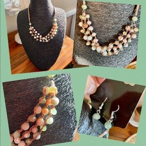 Gorgeous strand necklace of various jewels!